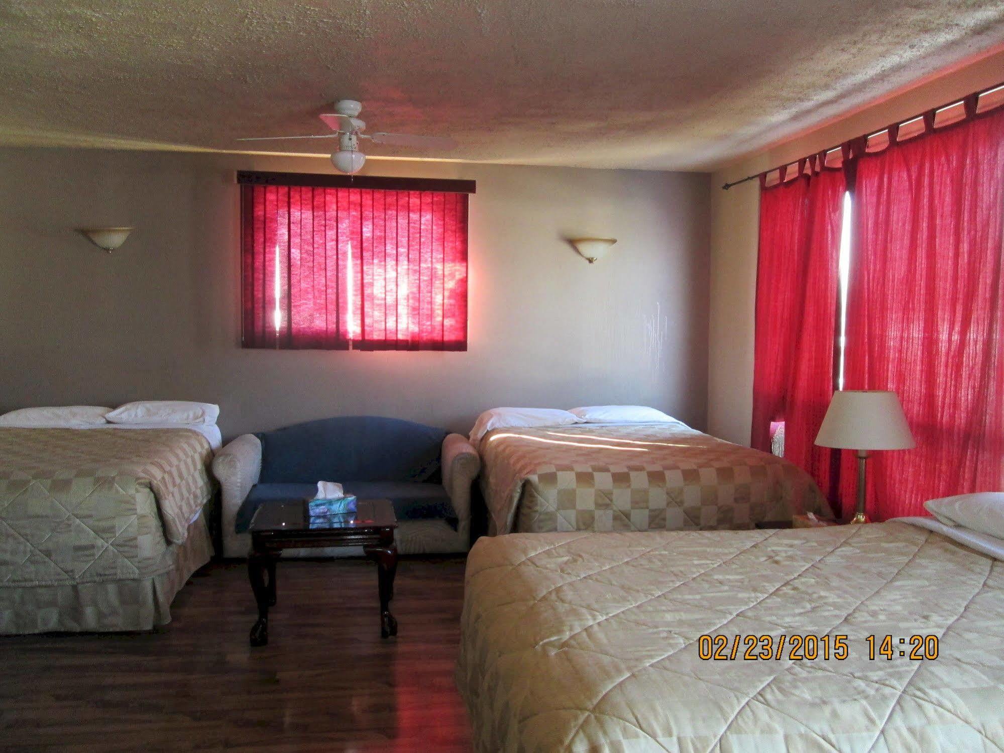 Motel Lustre D'Or L'Ancienne-Lorette Екстериор снимка