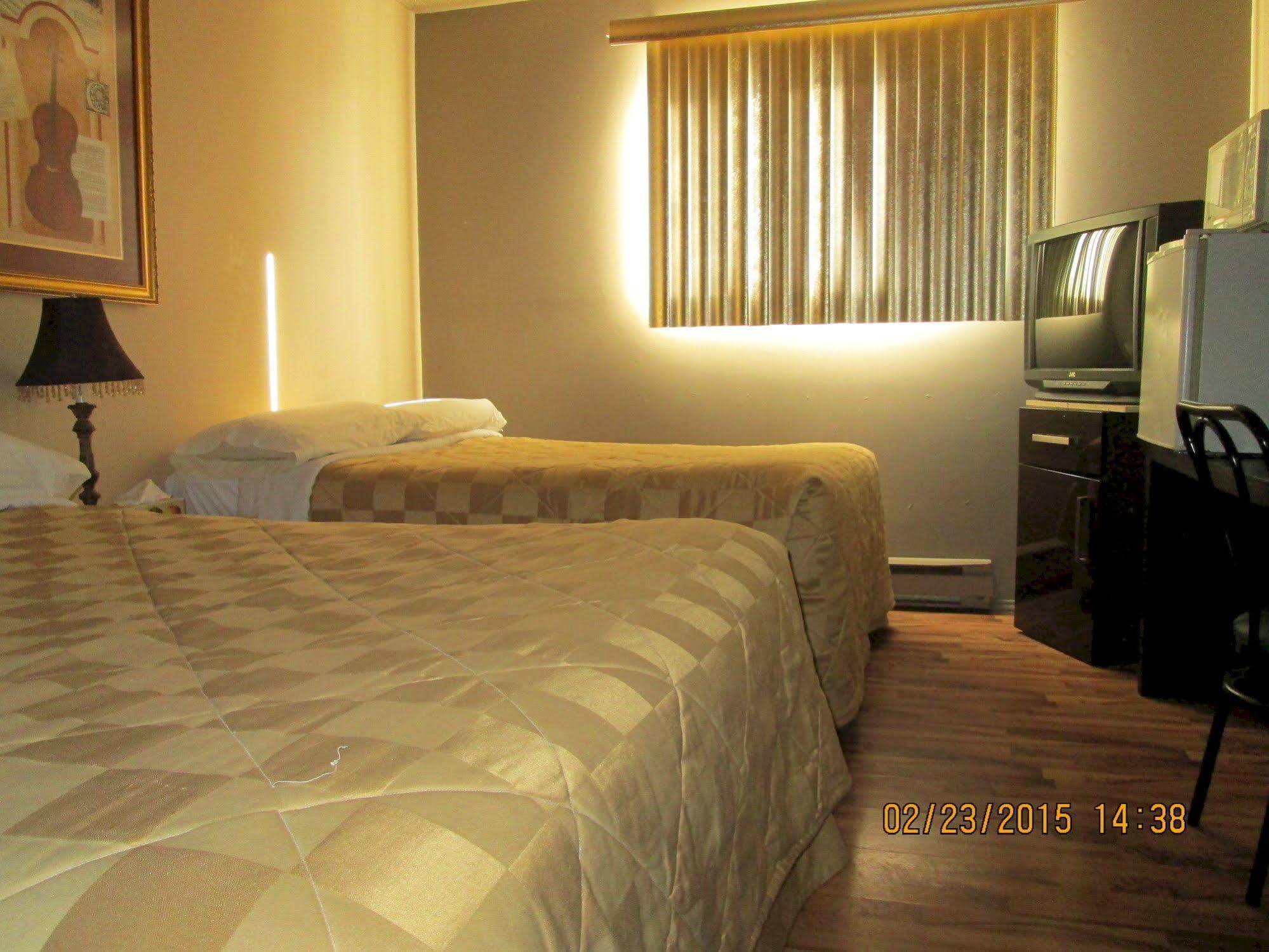 Motel Lustre D'Or L'Ancienne-Lorette Екстериор снимка