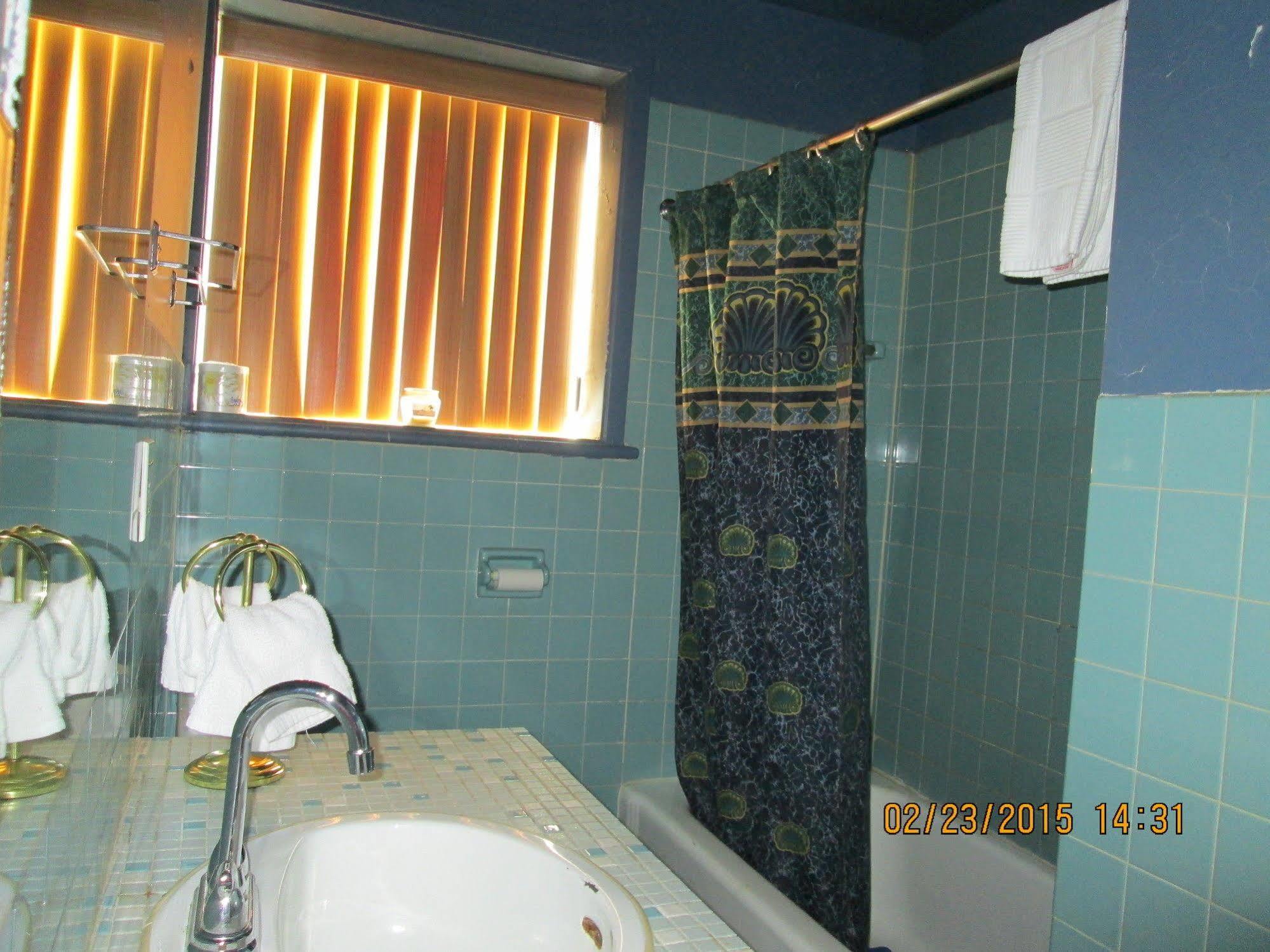 Motel Lustre D'Or L'Ancienne-Lorette Екстериор снимка